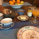 Les De La Tour Guest house 3*