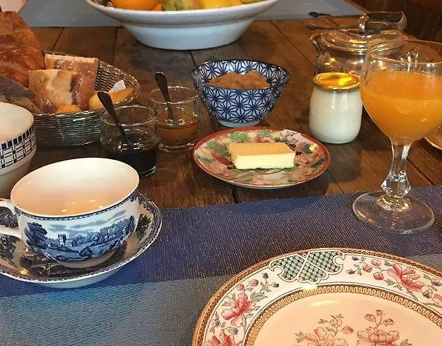 Les De La Tour Guest house 3*